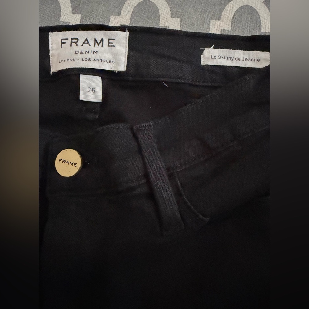 FRAME LE SKINNY de JEANNE Film Noir Black Distressed Denim Jeans Size 26 27x29 - Picture 8 of 8